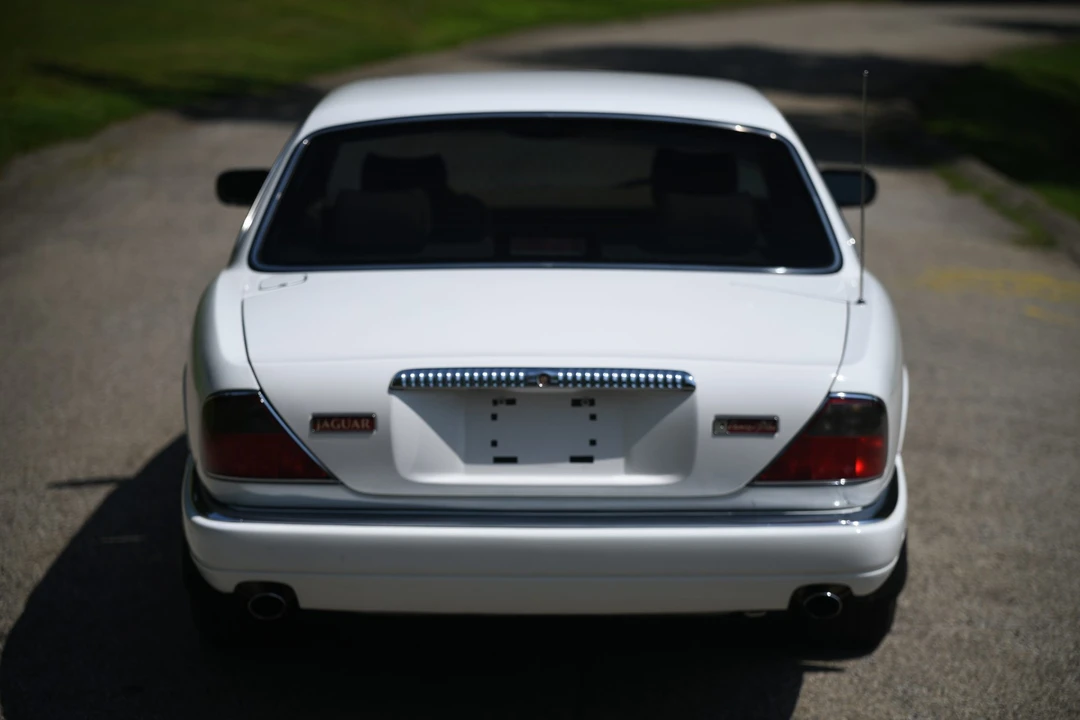 1996 Jaguar X300 XJ - Image 9 of 31