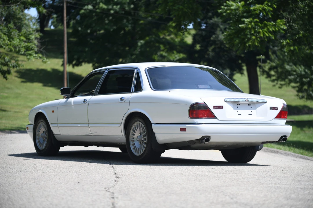 1996 Jaguar X300 XJ - Image 7 of 31