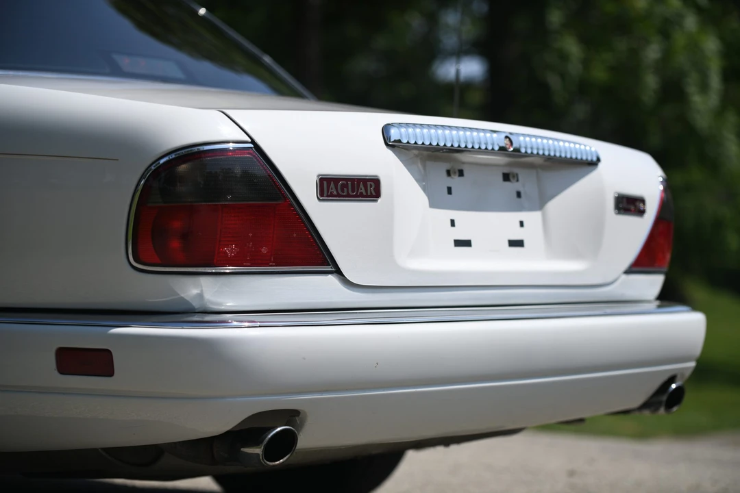 1996 Jaguar X300 XJ - Image 27 of 31