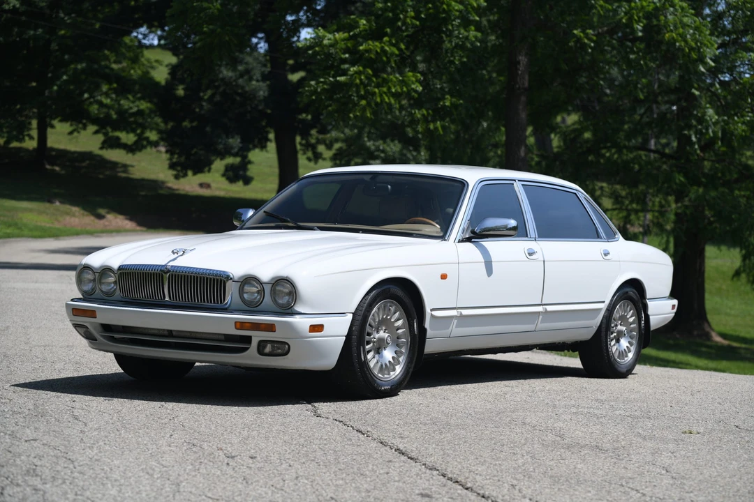 1996 Jaguar X300 XJ - Image 3 of 31