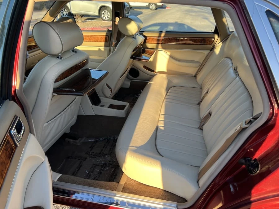 1996 Jaguar X300 XJ - Image 18 of 29