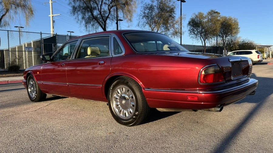 1996 Jaguar X300 XJ - Image 7 of 29