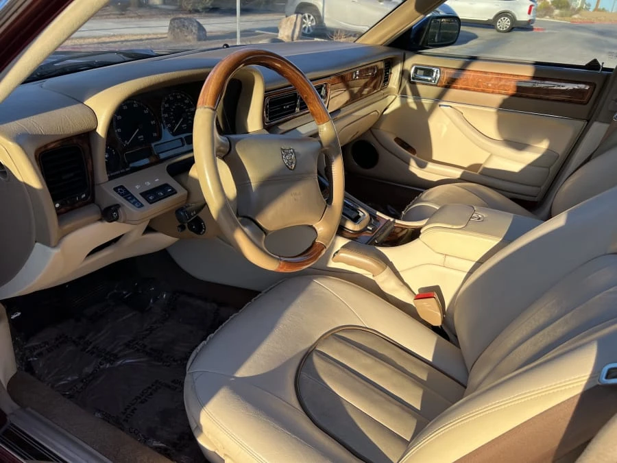 1996 Jaguar X300 XJ - Image 14 of 29