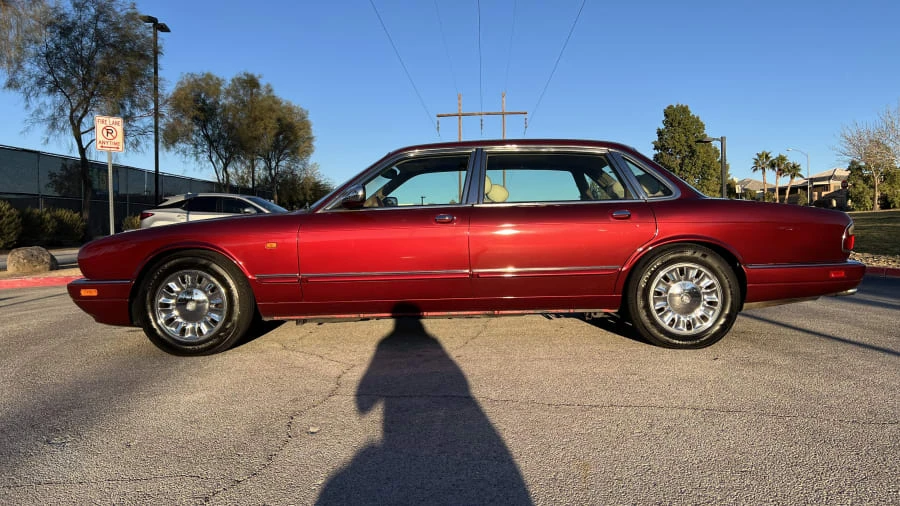 1996 Jaguar X300 XJ - Image 2 of 29