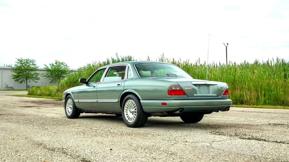 1996 Jaguar X300 XJ - Image 3 of 8