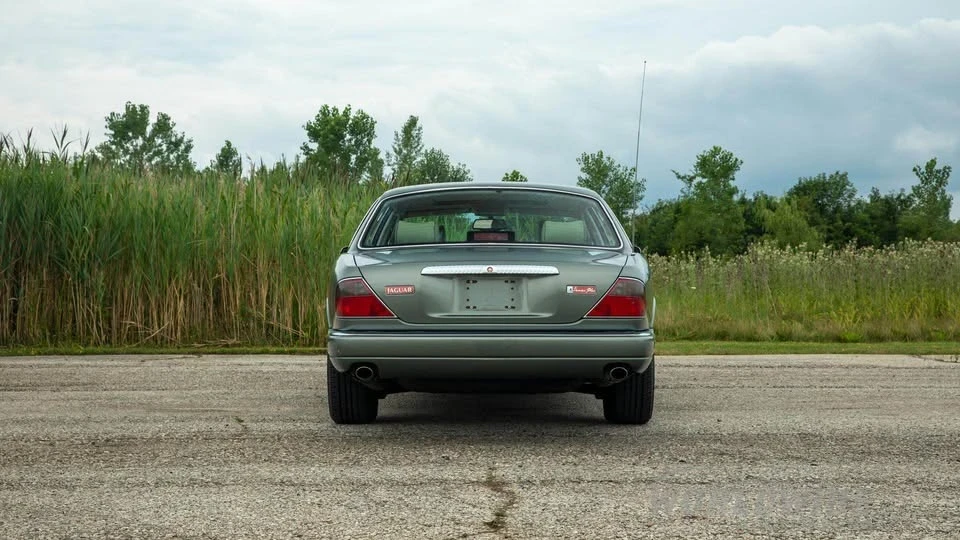 1996 Jaguar X300 XJ - Image 2 of 8