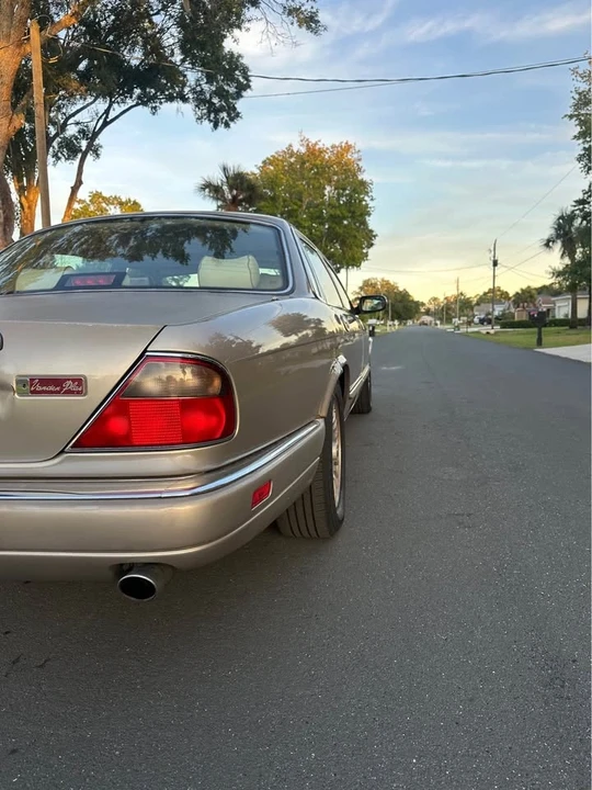 1996 Jaguar X300 XJ - Image 11 of 19