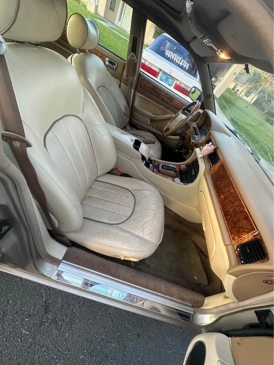 1996 Jaguar X300 XJ - Image 8 of 19