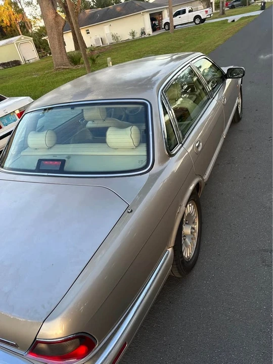 1996 Jaguar X300 XJ - Image 5 of 19