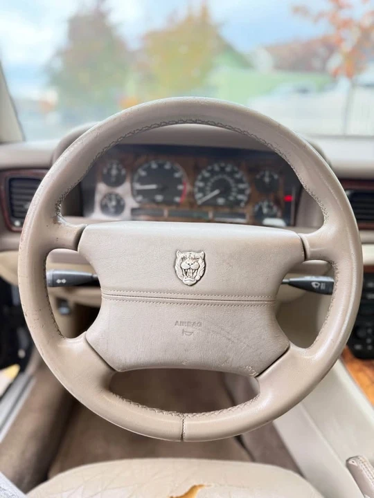 1996 Jaguar X300 XJ - Image 9 of 13