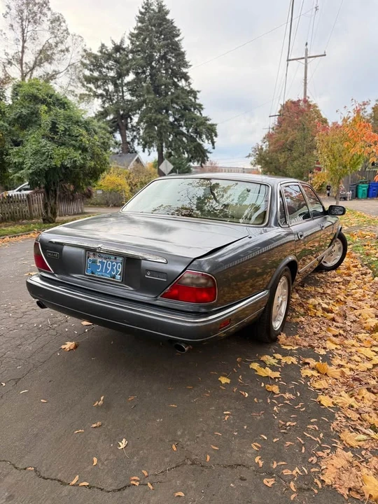 1996 Jaguar X300 XJ - Image 4 of 13