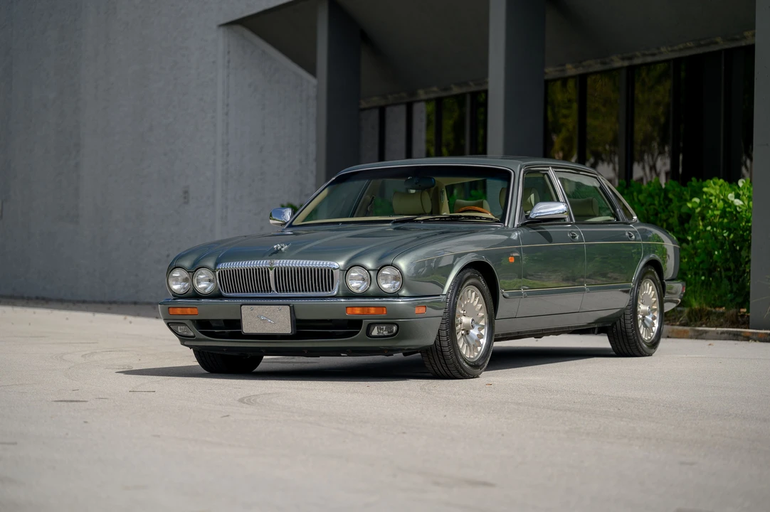 1996 Jaguar X300 XJ - Image 10 of 31