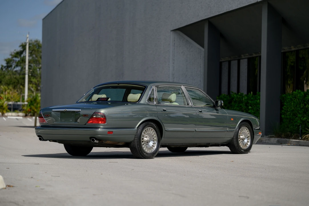 1996 Jaguar X300 XJ - Image 21 of 31