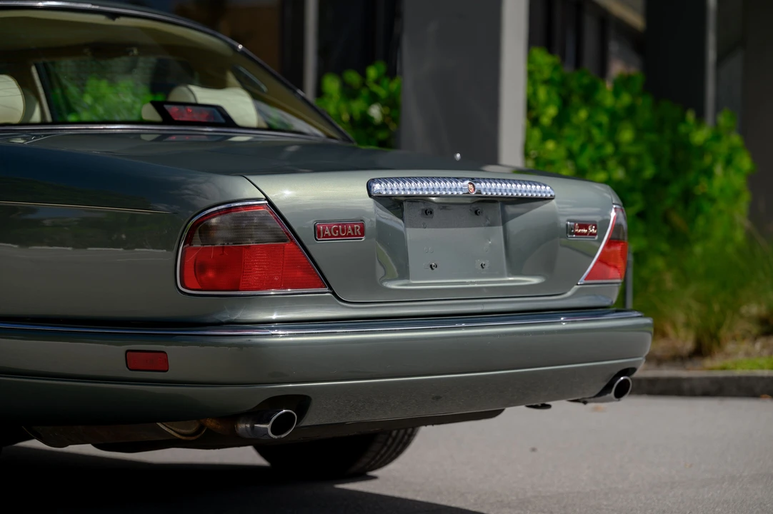1996 Jaguar X300 XJ - Image 28 of 31