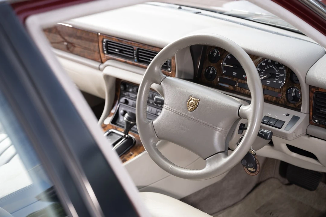 1996 Jaguar X300 XJ - Image 22 of 30
