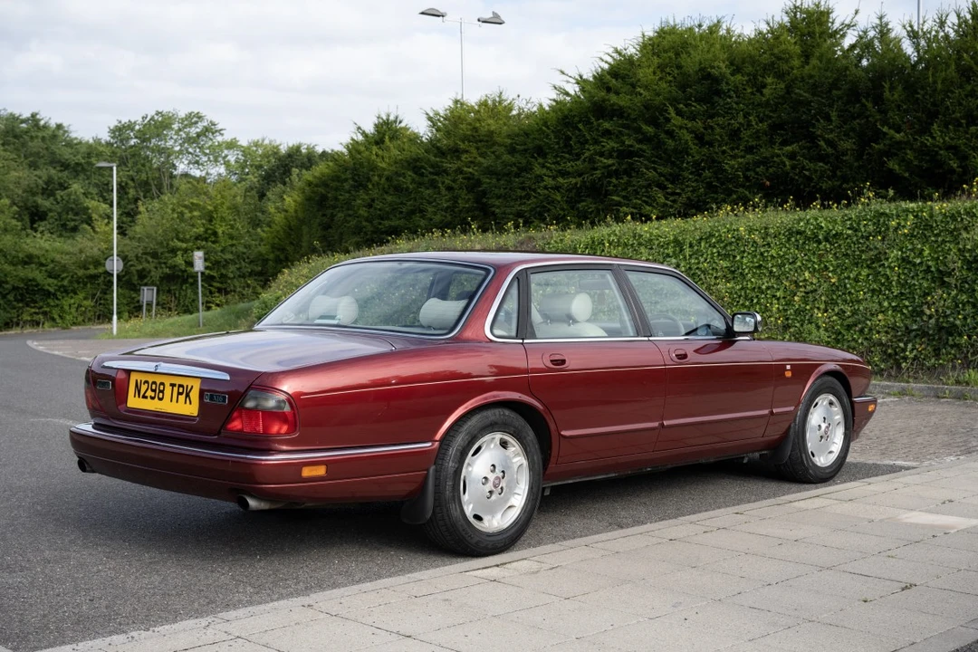 1996 Jaguar X300 XJ - Image 7 of 30