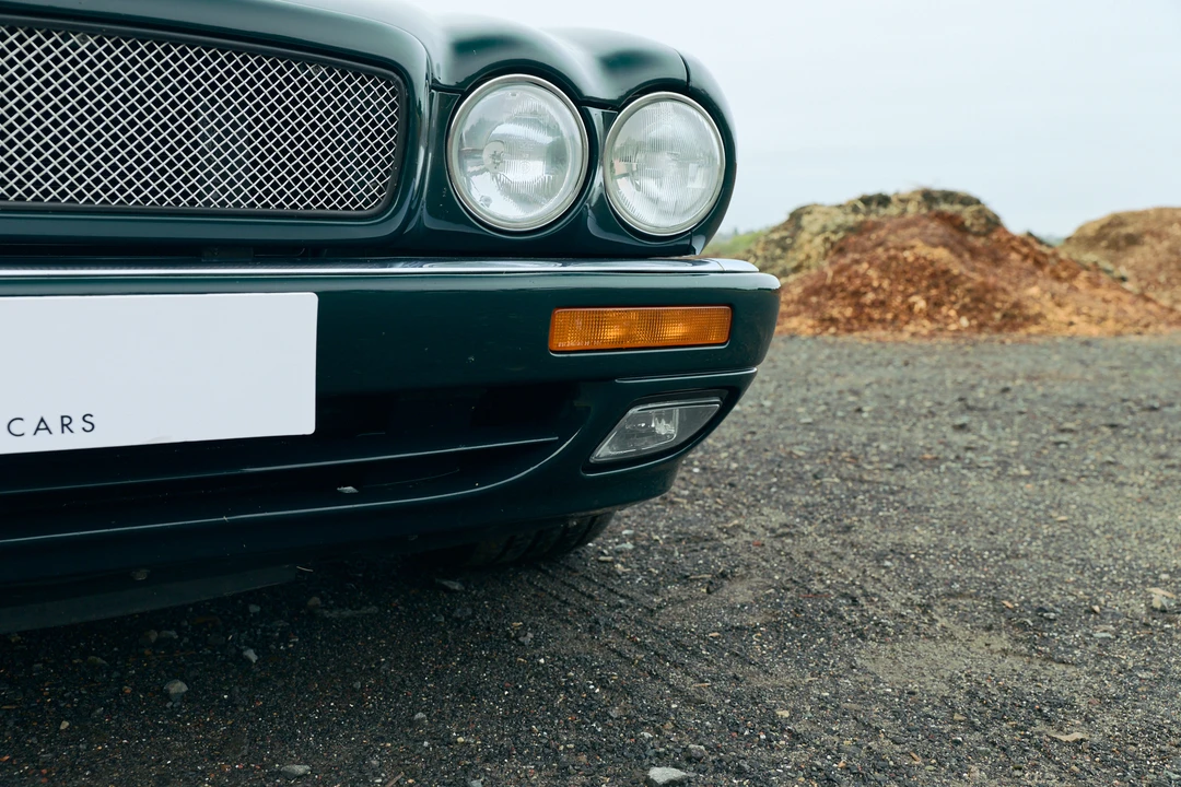 1996 Jaguar X306 XJR - Image 12 of 31