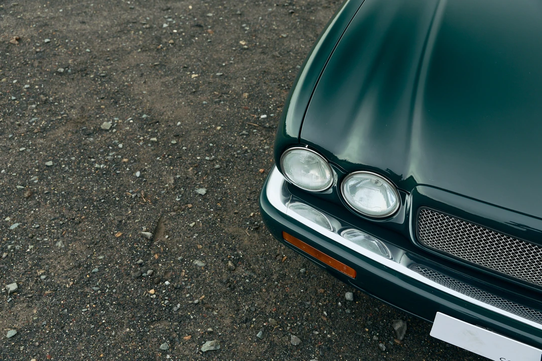 1996 Jaguar X306 XJR - Image 17 of 31