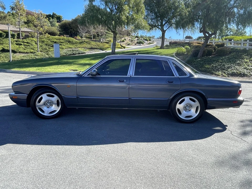 1996 Jaguar X306 XJR - Image 12 of 31