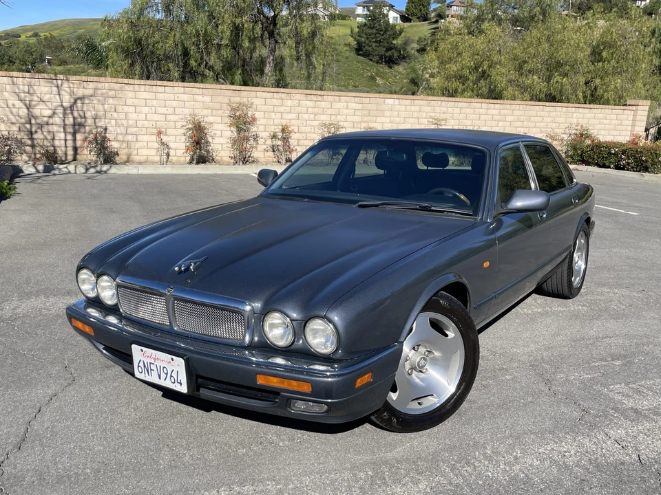 1996 Jaguar X306 XJR - Image 14 of 31