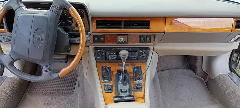 1996 Jaguar XJS - Image 5 of 10
