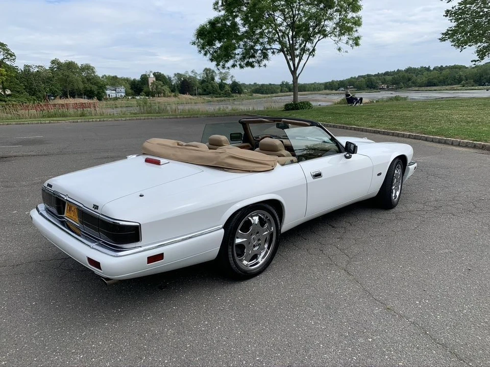 1996 Jaguar XJS Convertible - Image 10 of 31