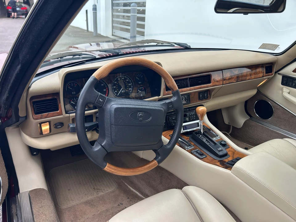 1996 Jaguar XJS Convertible - Image 25 of 31
