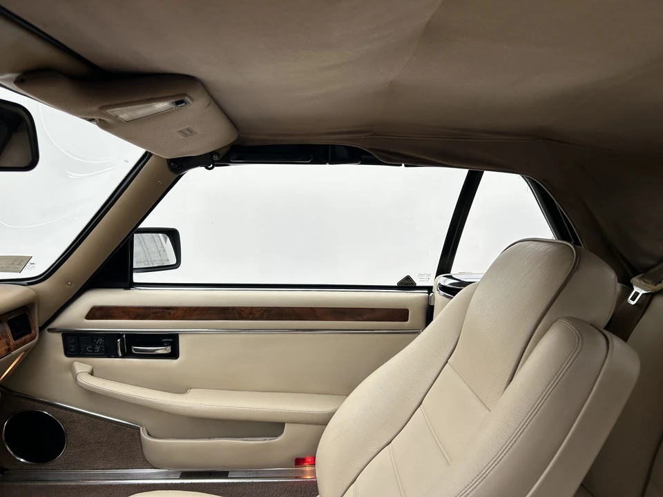 1996 Jaguar XJS Convertible - Image 29 of 31
