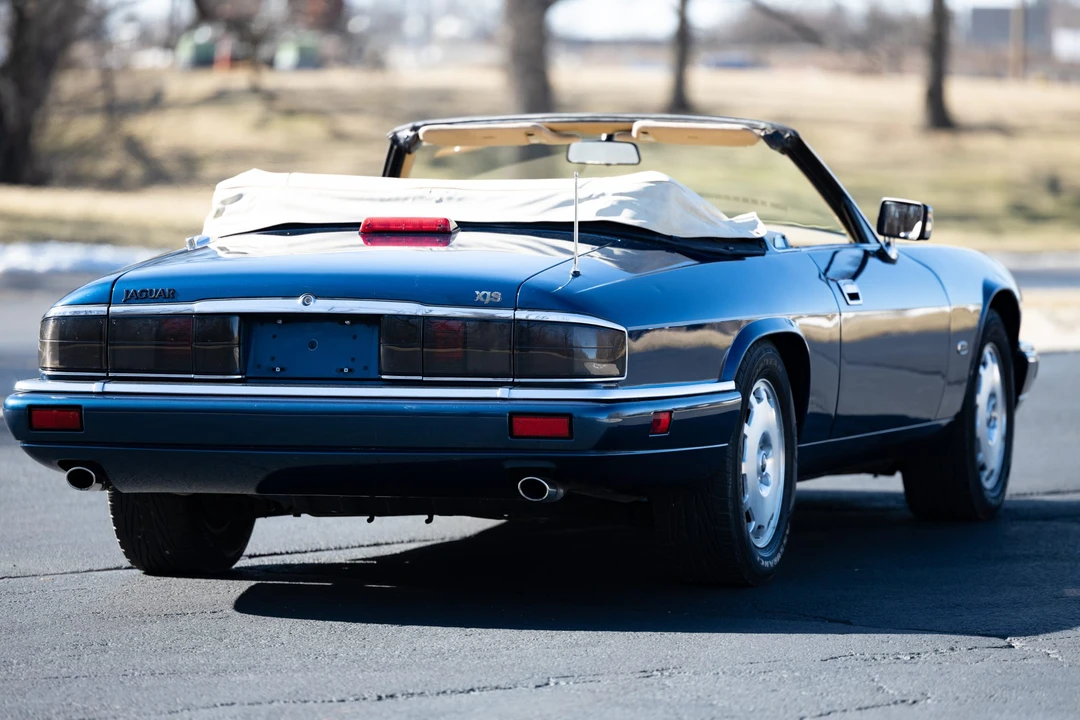1996 Jaguar XJS Convertible - Image 10 of 31