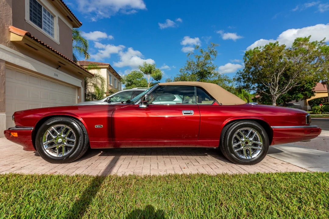1996 Jaguar XJS Convertible - Image 10 of 31