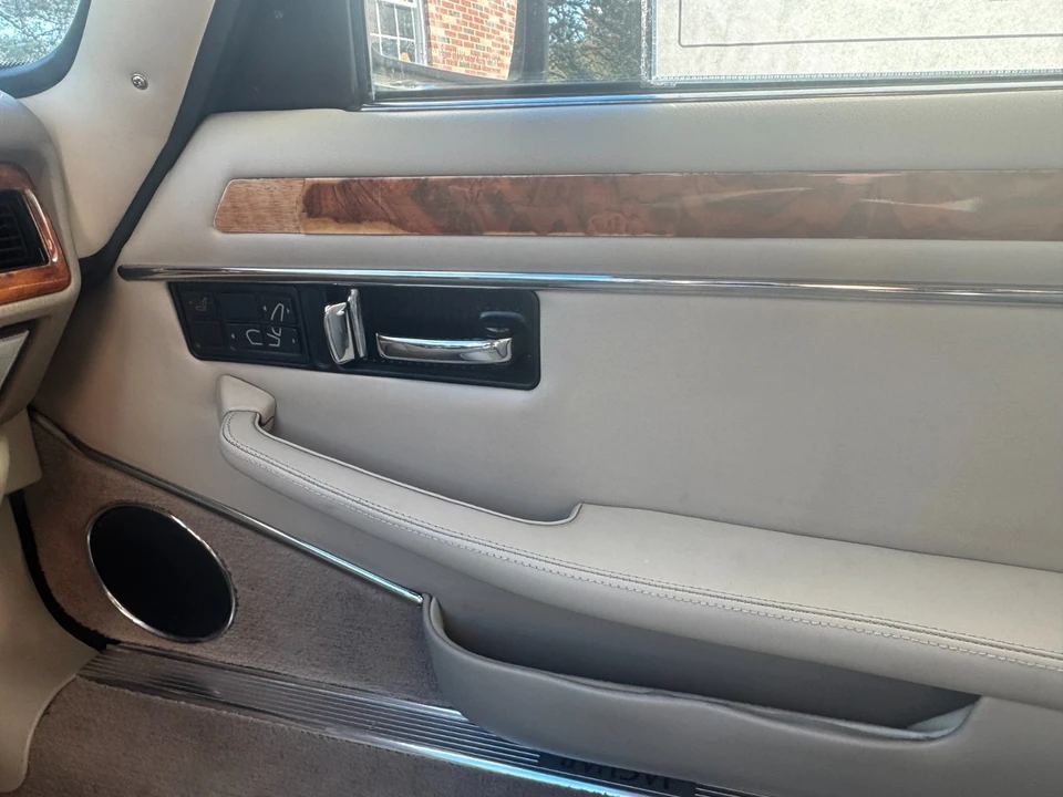 1996 Jaguar XJS - Image 20 of 21
