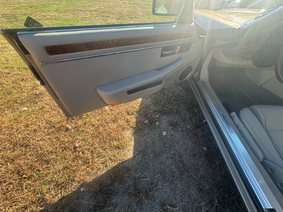 1996 Jaguar XJS - Image 9 of 21