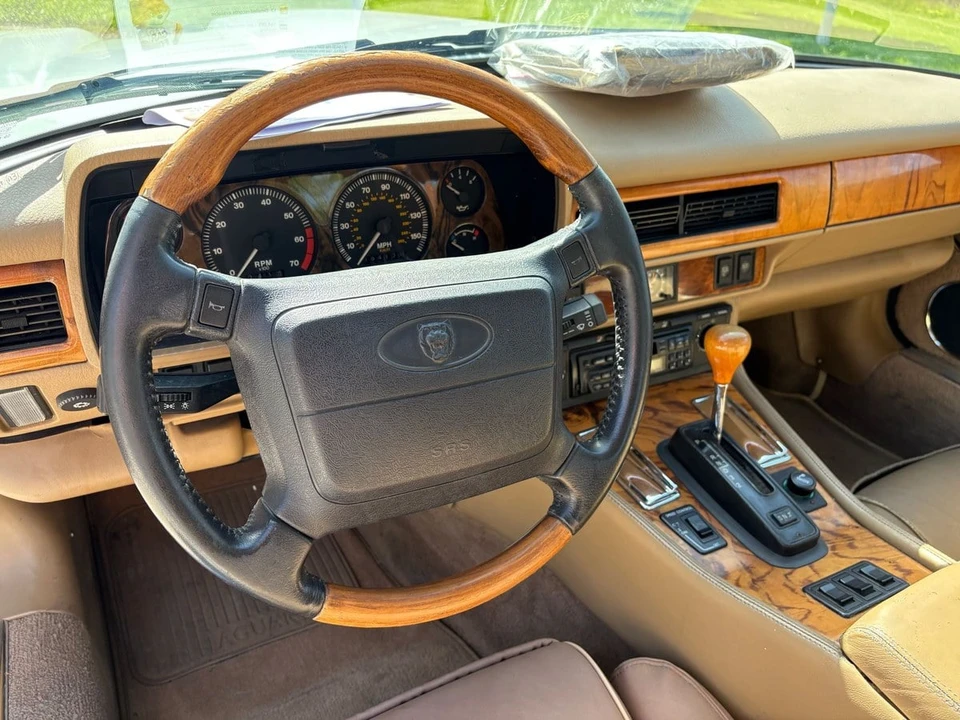 1996 Jaguar XJS Convertible - Image 24 of 30