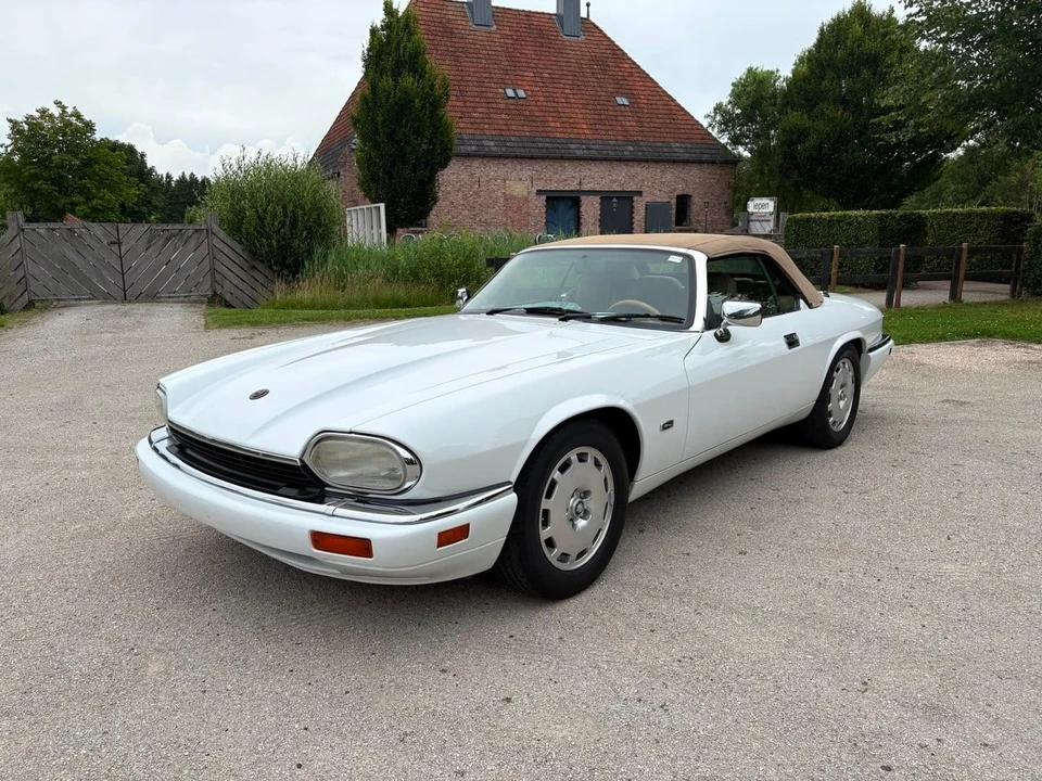 1996 Jaguar XJS Convertible - Image 15 of 30