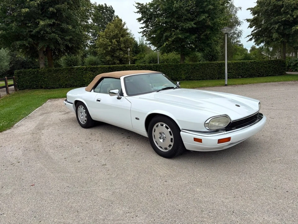 1996 Jaguar XJS Convertible - Image 17 of 30