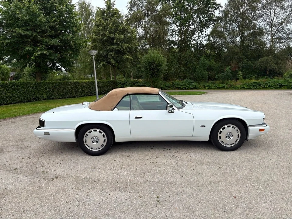1996 Jaguar XJS Convertible - Image 19 of 30