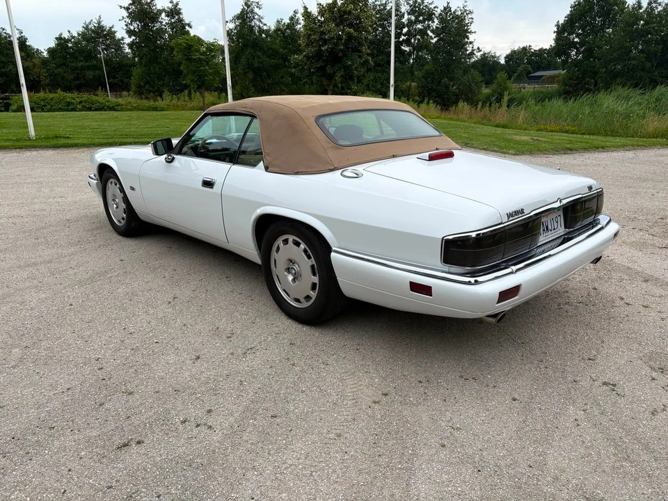 1996 Jaguar XJS Convertible - Image 21 of 30