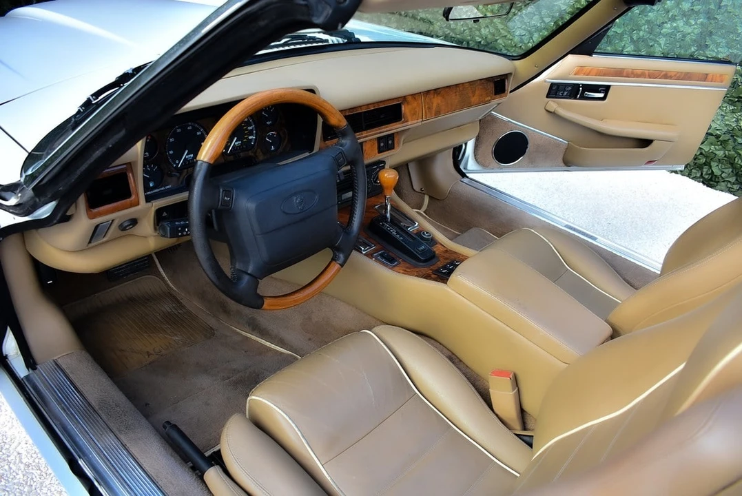 1996 Jaguar XJS Facelift AJ-16 - Image 24 of 30