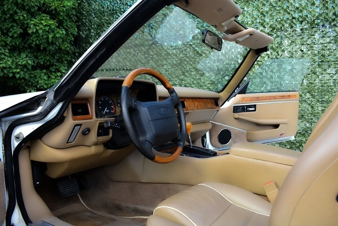 1996 Jaguar XJS Facelift AJ-16 - Image 25 of 30