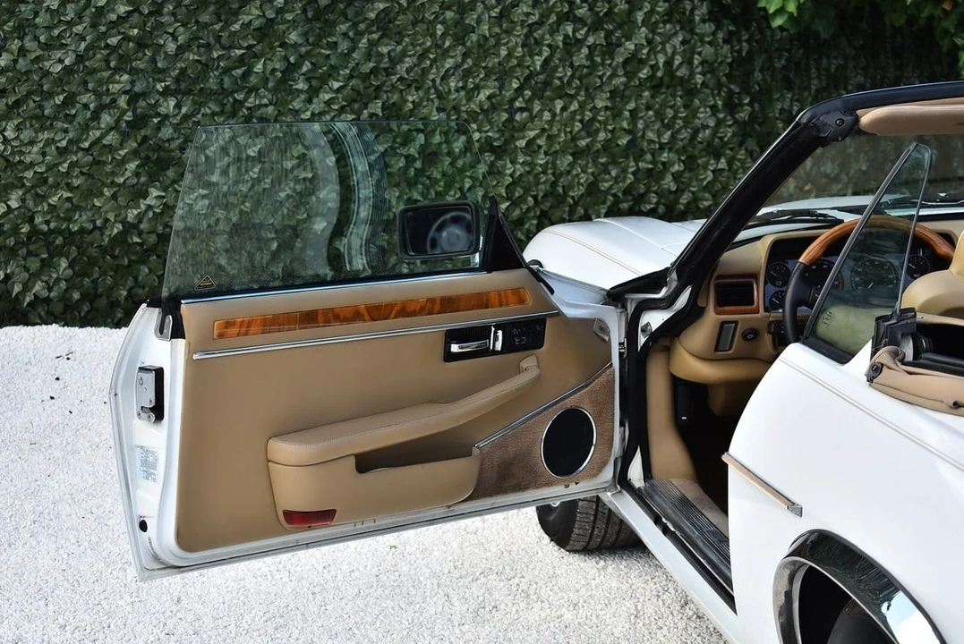 1996 Jaguar XJS Facelift AJ-16 - Image 19 of 30