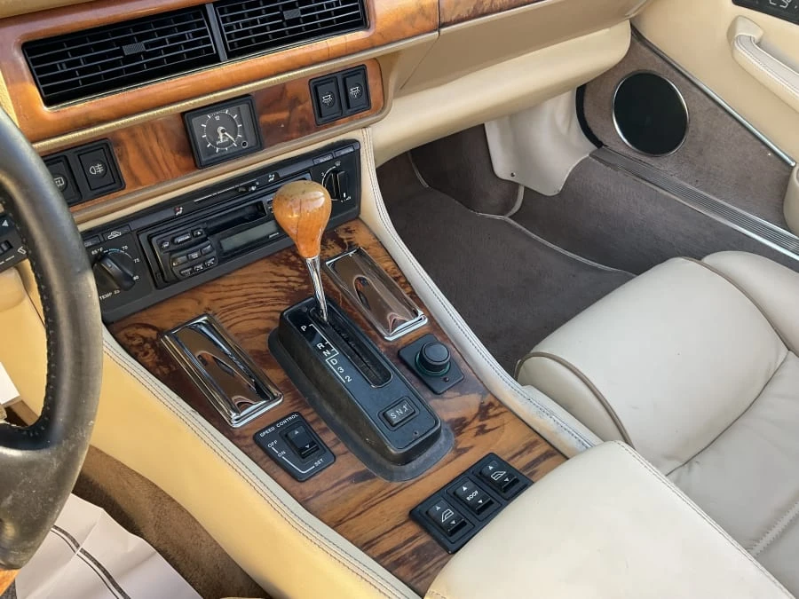 1996 Jaguar XJS Convertible - Image 8 of 13
