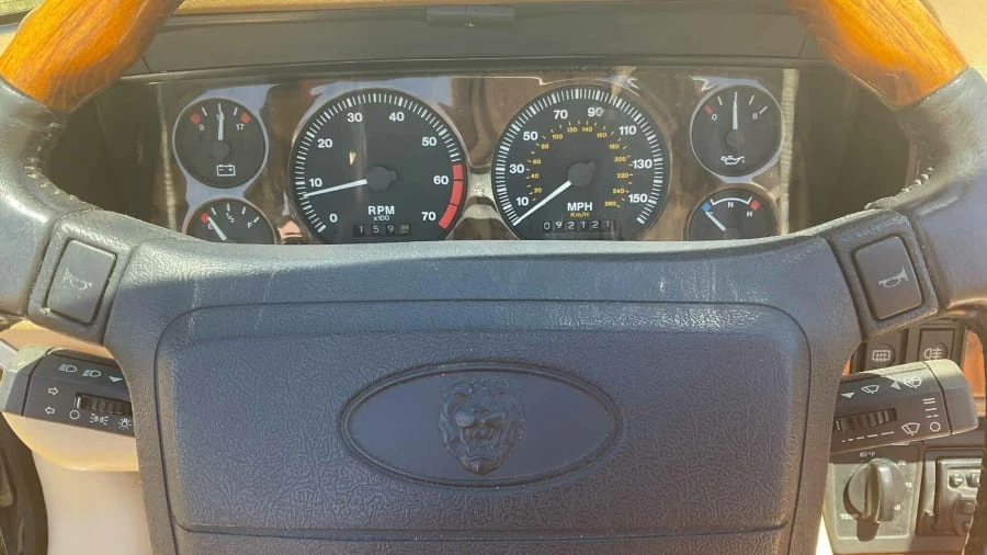 1996 Jaguar XJS Convertible - Image 5 of 13