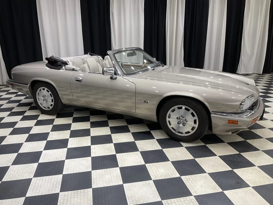 1996 Jaguar XJS Convertible - Image 2 of 10
