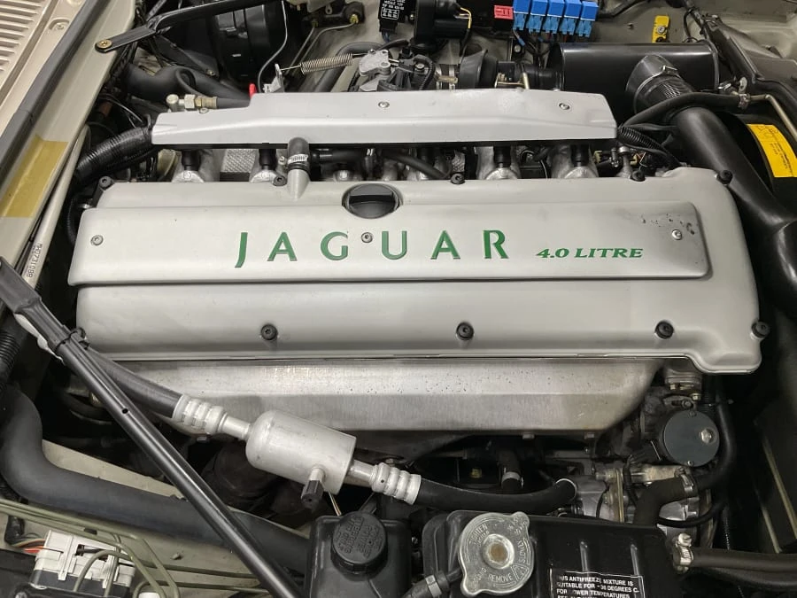 1996 Jaguar XJS Convertible - Image 8 of 10
