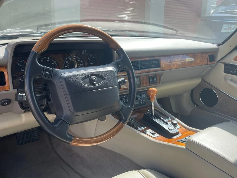 1996 Jaguar XJS Convertible - Image 6 of 7