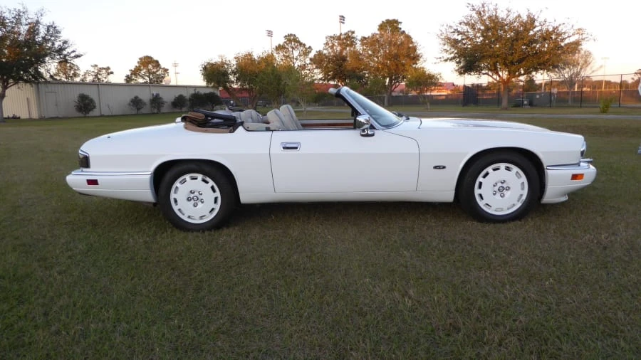1996 Jaguar XJS Convertible - Image 2 of 8