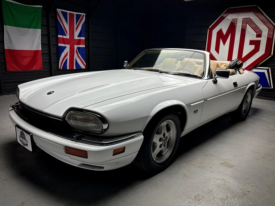 1996 Jaguar XJS Convertible - Image 9 of 31