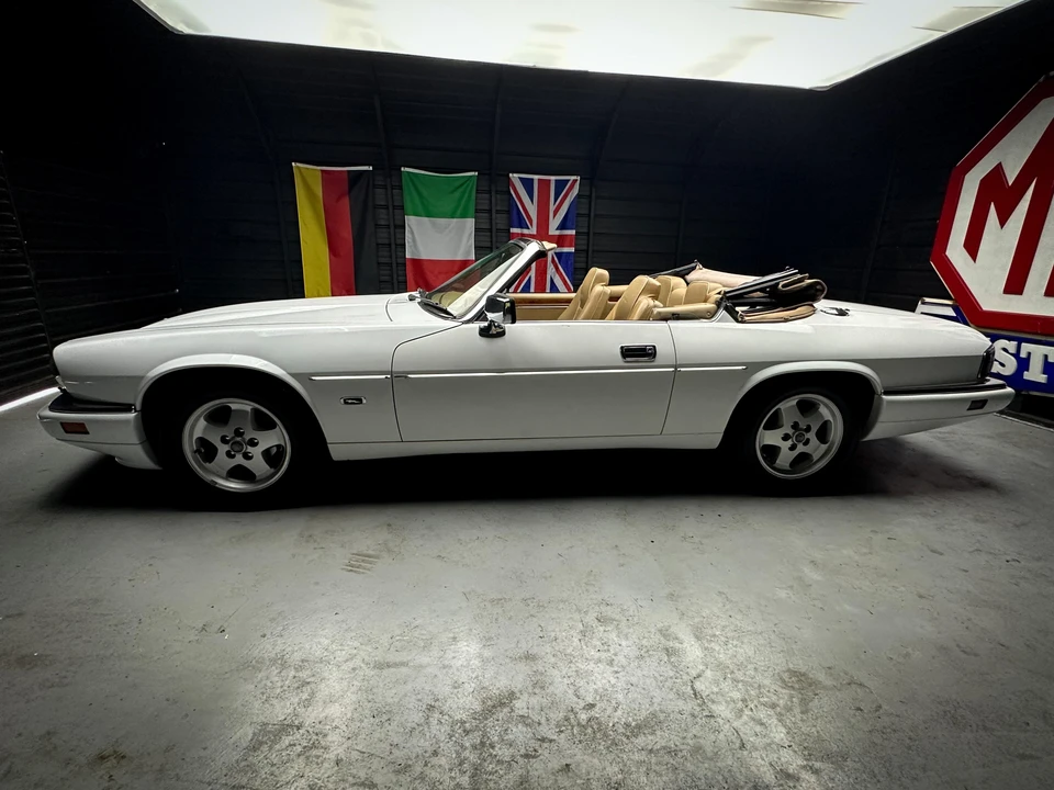 1996 Jaguar XJS Convertible - Image 12 of 31