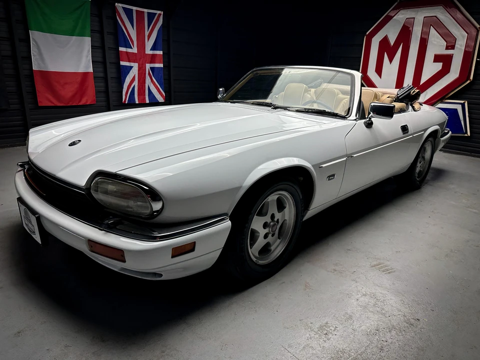 1996 Jaguar XJS Convertible - Image 10 of 31