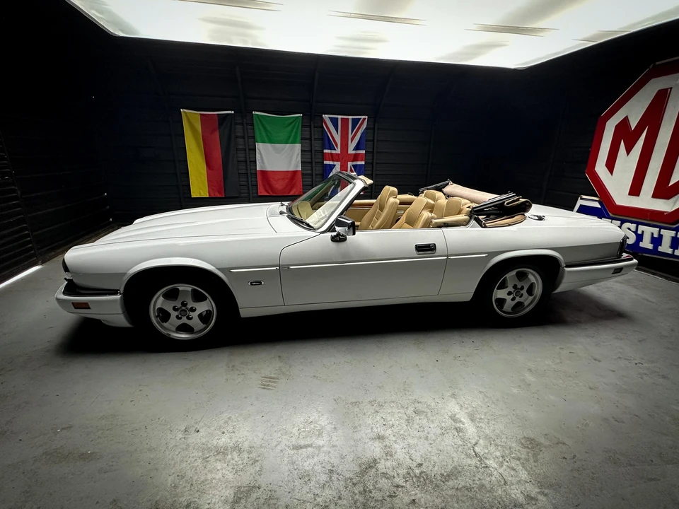 1996 Jaguar XJS Convertible - Image 11 of 31